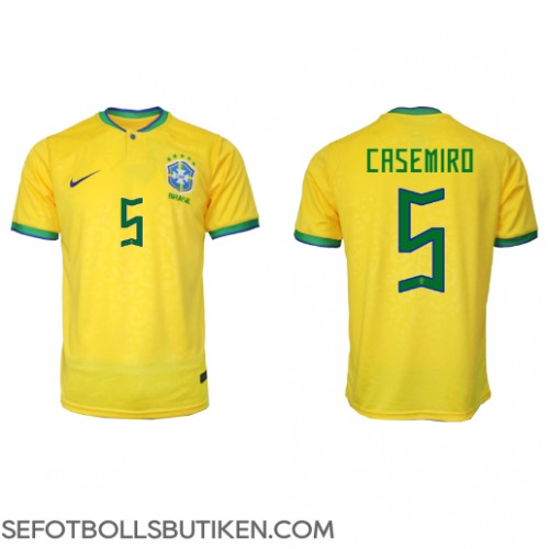 Brasilien Casemiro #5 Replika Hemma matchkläder VM 2022 Korta ärmar